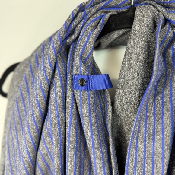 Lululemon Snap Button Up Pinstripe Shawl - Picture 2 of 3